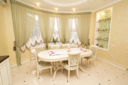 Стол Паола 5 слоновая кость с золотом