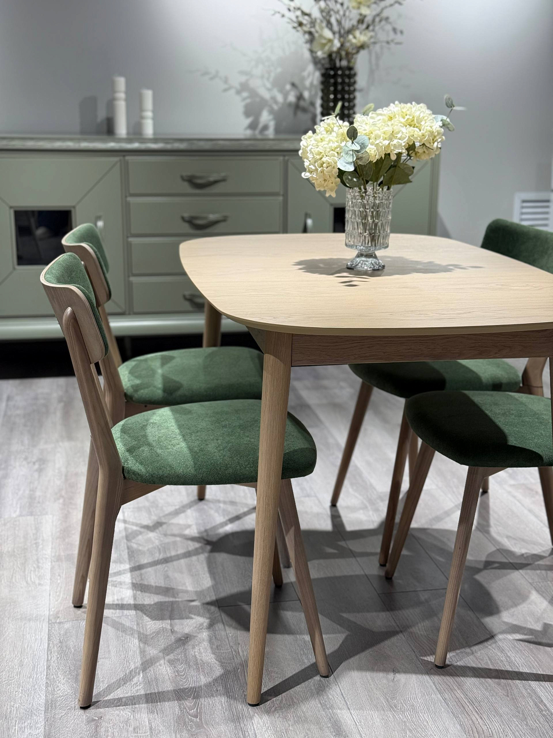 Стол овальный Q1300